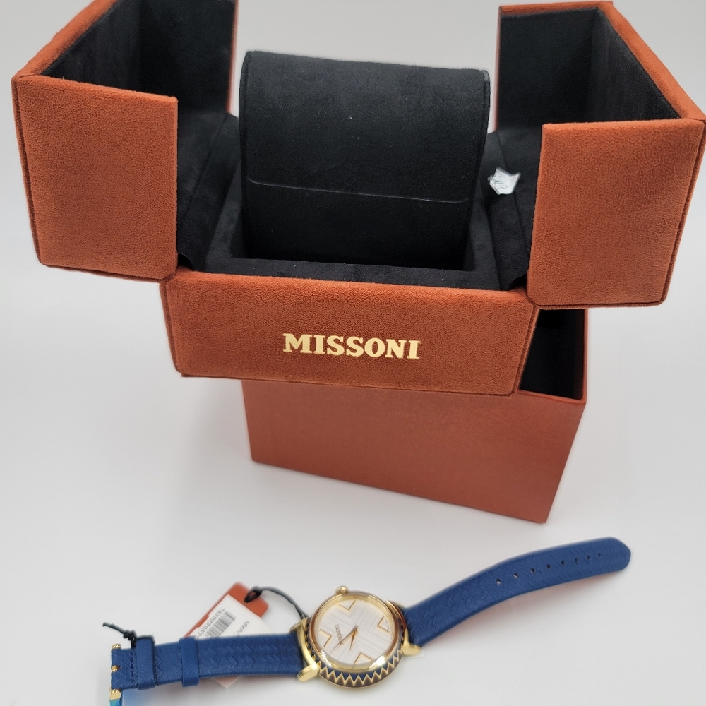 Watch - Picture 5 of 5